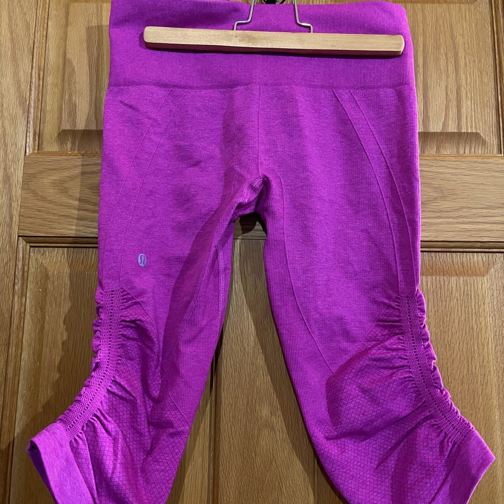 Lululemon In the Flow II Crop - Picture 5 of 9